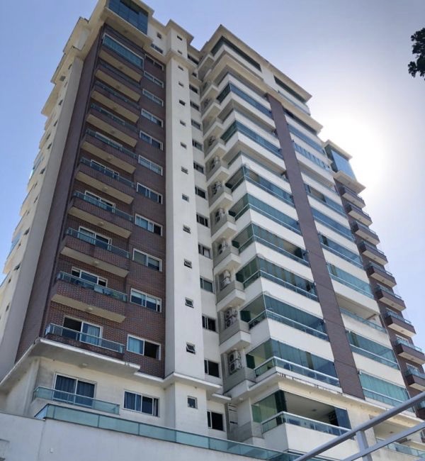 Casa na Praia Grande (SP), com lance inicial de R$ 107,6 mil (42,5% abaixo do valor de avaliao), pela Zukerman Leiles.